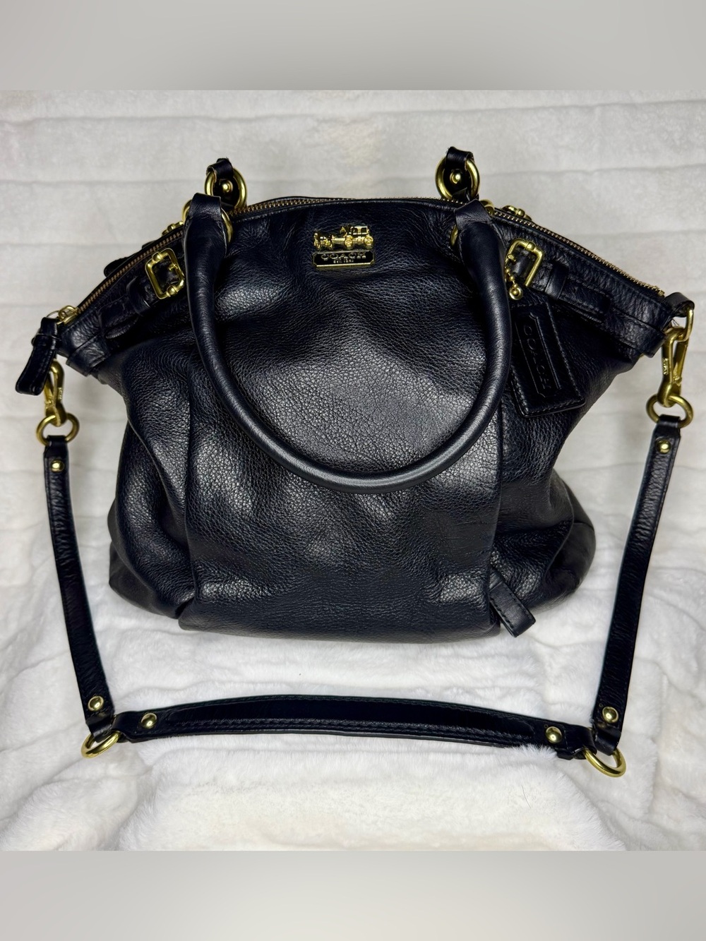 COACH Madison Lindsey Black Pebbled Leather Satchel Shoulder Bag 18641